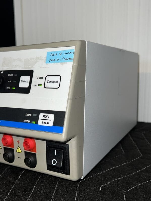 VWR Scientific ACCU Power 300 Power Supply - Image 5