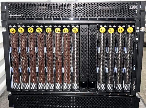 IBM BladeCenter H 8852 HC1 Chassis Server with 12x HS21 - Image 2