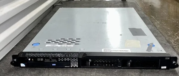 The IBM 2583-PAH System x3250 M4 1X G620 2.6Ghz 4GB Rackmount Server - Image 2