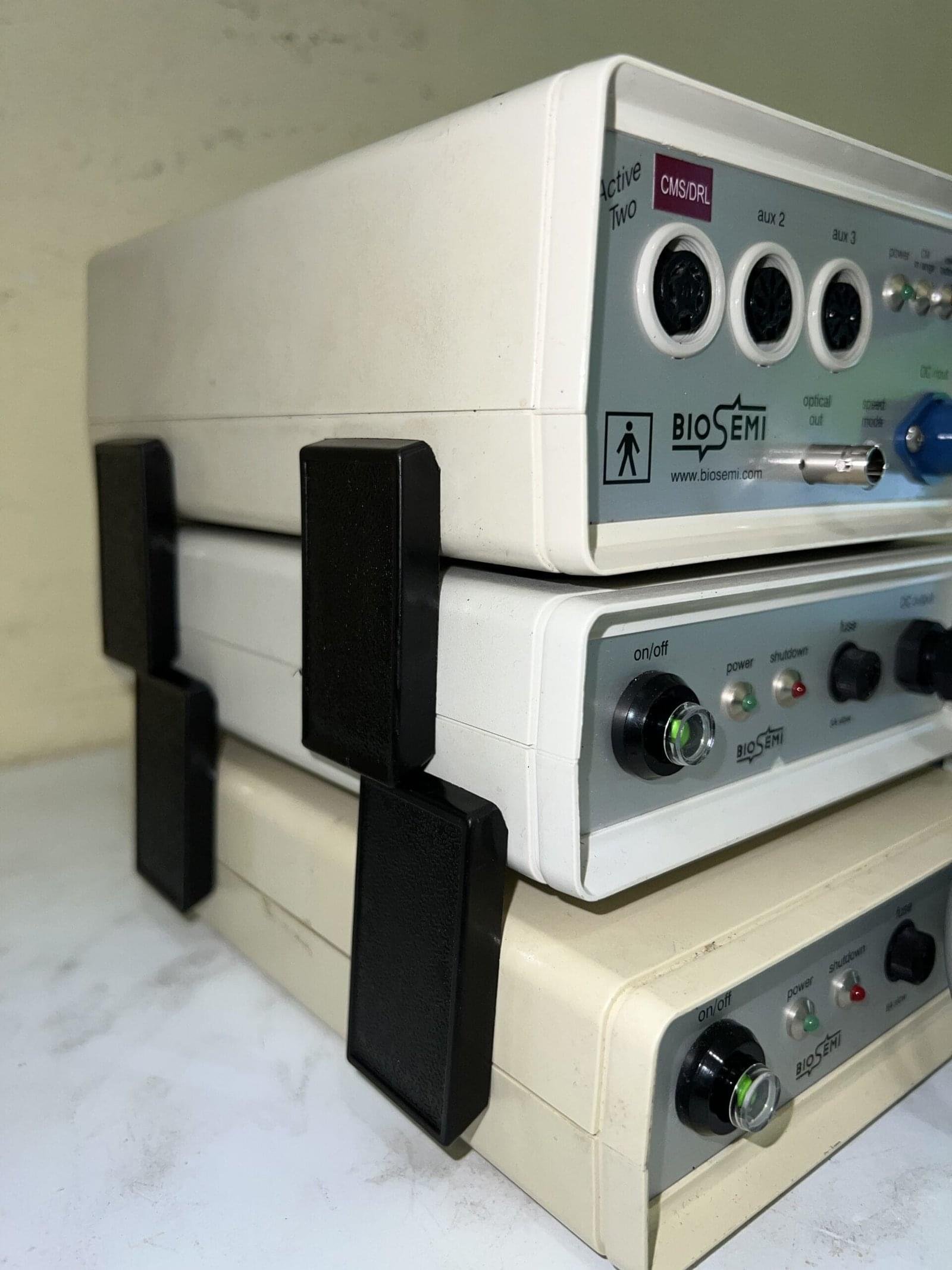 BioSemi Active Two AD Box with DA-AT-MSADB and 2x DA-AT-MSSBA (Battery) - Image 9