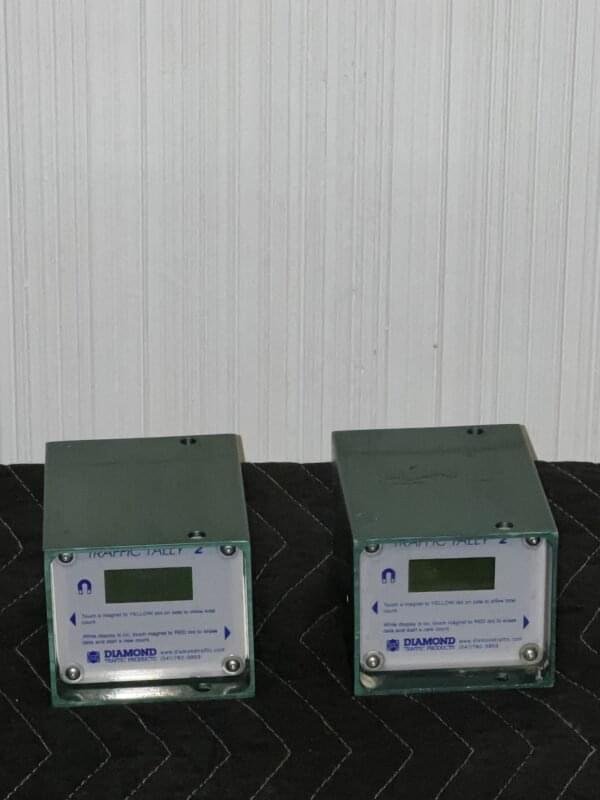 DIAMOND TRAFFIC TALLY 2 Watertight Single Road Tube Accumulator