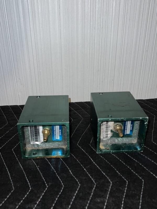 DIAMOND TRAFFIC TALLY 2 Watertight Single Road Tube Accumulator - Image 7